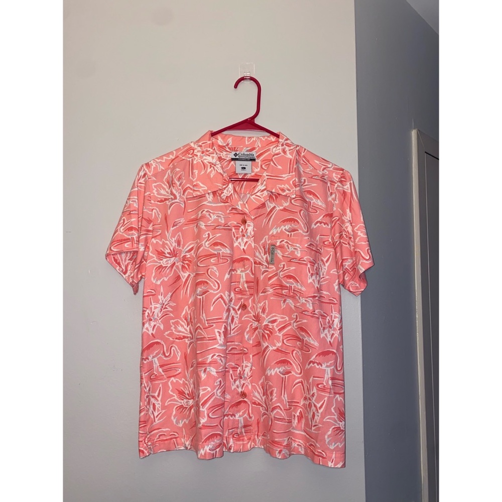 Columbia Women’s Hawaiian Shirt w/ floral & flamingo print- like new, size large